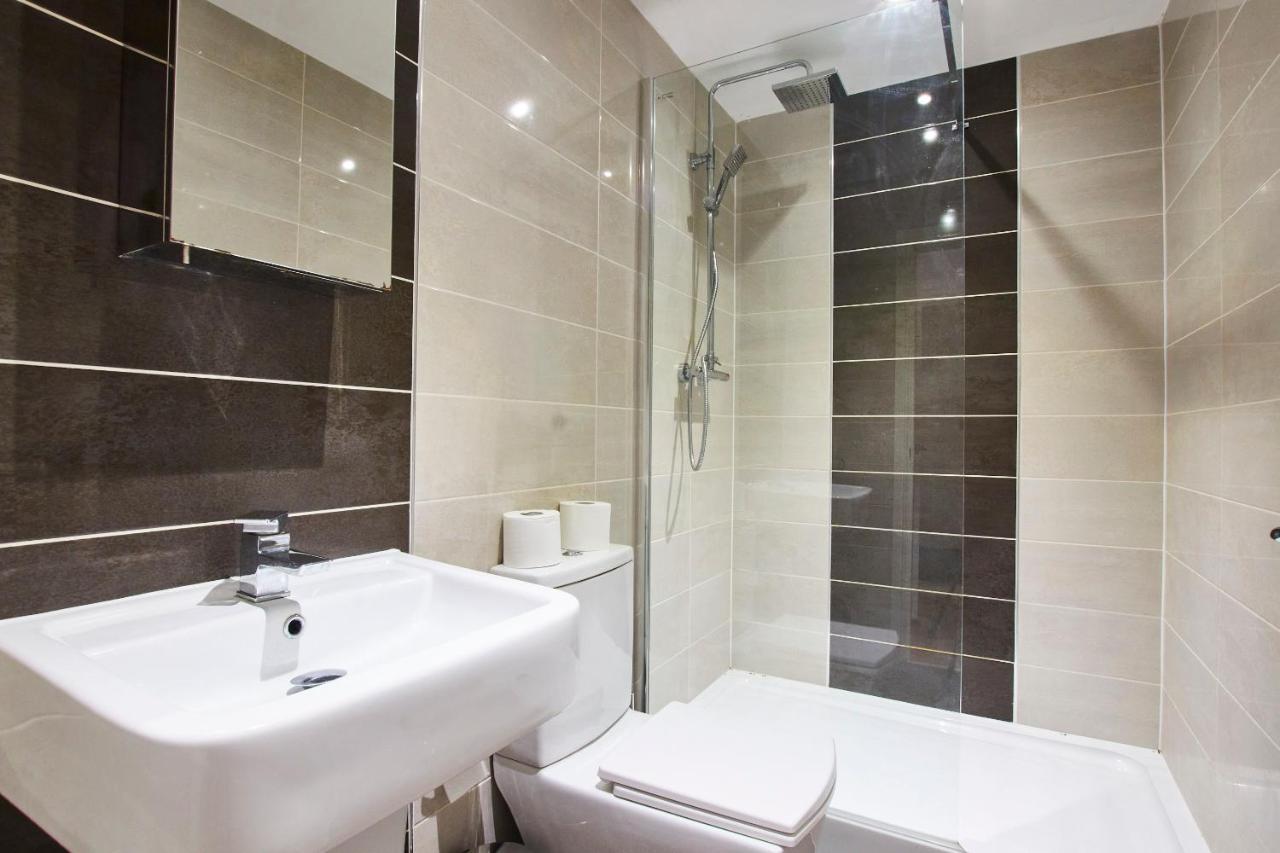 شقة Stunning City Centre 3 Bed, 3 Bath - Sleeps 8! ليدز المظهر الخارجي الصورة
