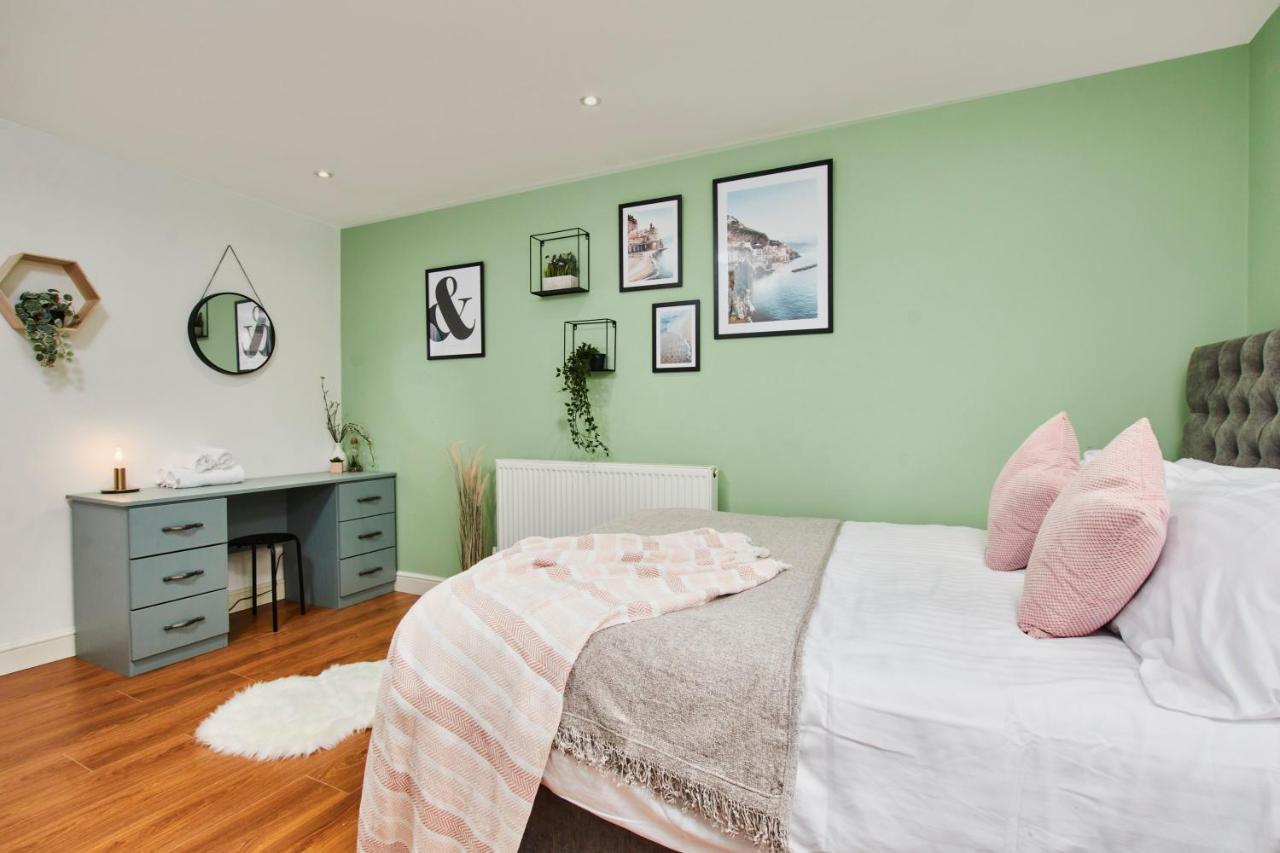 شقة Stunning City Centre 3 Bed, 3 Bath - Sleeps 8! ليدز المظهر الخارجي الصورة